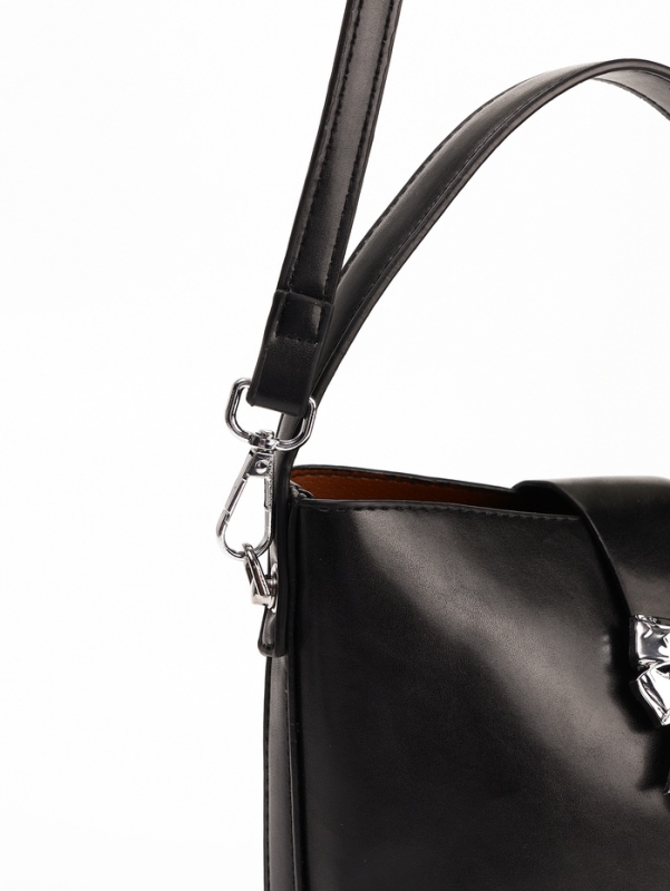 Сумка женская, 27*7*12, отд на молнии, длин ремень, черный