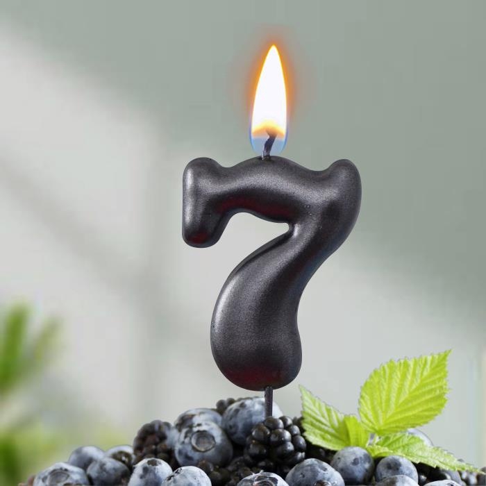 Свеча в торт "Мокрый асфальт", цифра 7