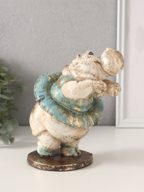 Сувенир полистоун Сувенир полистоун "Бегемотик в пачке" 11х14,5х18 см