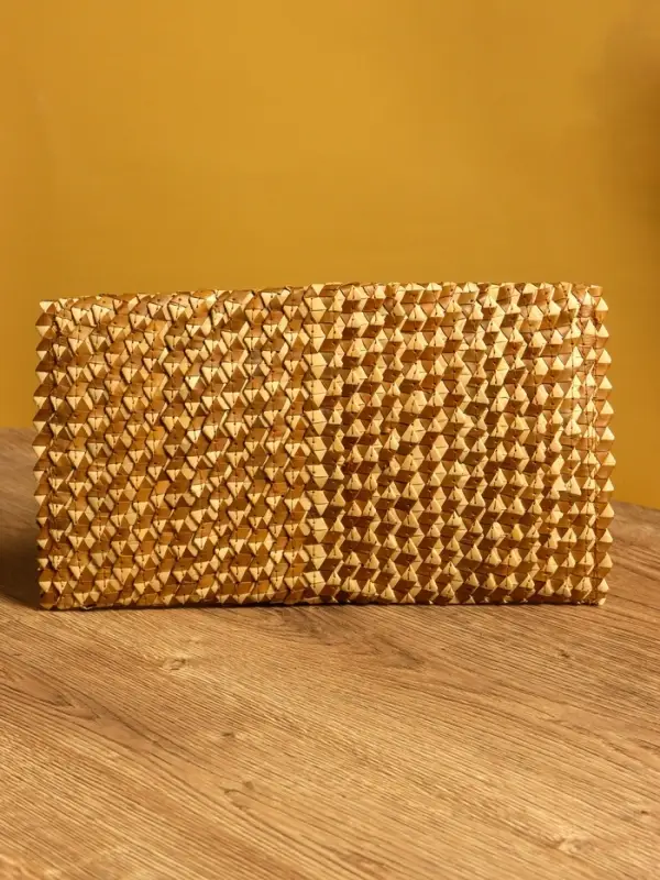 Сумка клатч плетёная из пальмового листа, 28&times;16&times;2 см, золотистая