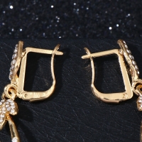 Серьги с жемчугом &laquo;Грейс&raquo; листья и линии, цвет белый в золоте