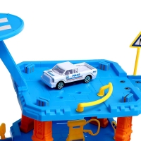 Парковка &laquo;Полицейский участок&raquo;, с металлическими машинками и вертолётом