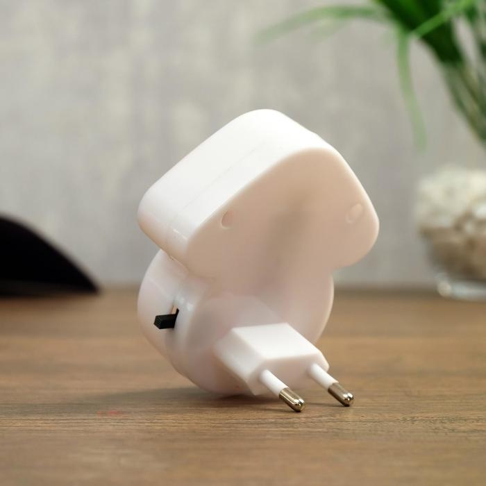 Ночник пластик от сети Ночник пластик от сети "Домик-грибок" МИКС 8х7х2,5 см RISALUX