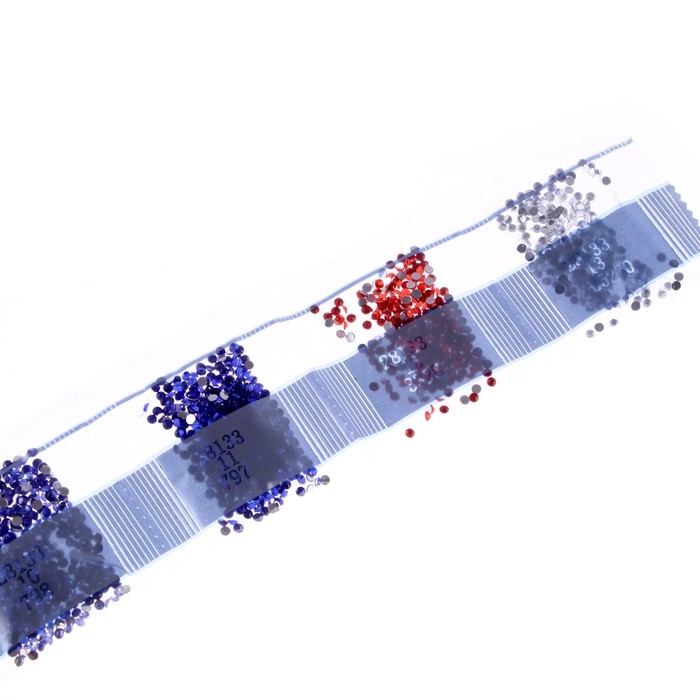 Алмазная мозаика с частичным заполнением &laquo;Девочка&raquo; и гравюра &laquo;Кошачьи нежности&raquo; А5