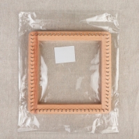 Устройство для плетения, деревянное, с металлическими штырями, 20 &times; 20 &times; 3,5 см