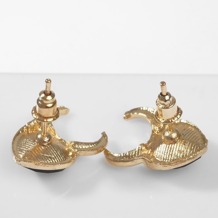 Серьги эмаль &laquo;Дьяволёнок&raquo; сердце, цвет чёрный в золоте