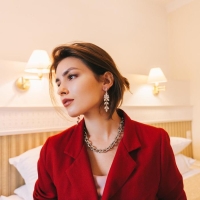 Серьги висячие со стразами &laquo;Ажур&raquo; весеннее настроение, цвет белый в серебре, 7 см