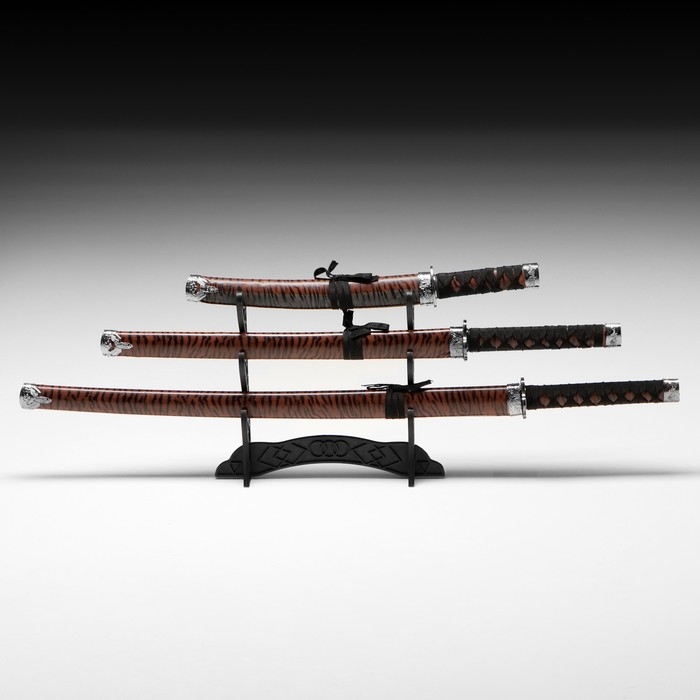 Сувенирное оружие "Катаны Тайго" 3в1, набор на подставке, 47см/79см/105см, ножны под тигра