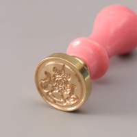 Сургучный набор "Лотос" печать, ручка, сургуч 12,5х10х3,6 см Сургучный набор "Лотос" печать, ручка, сургуч 12,5х10х3,6 см