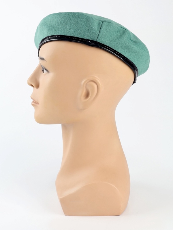 Берет военного, цвет зелёный