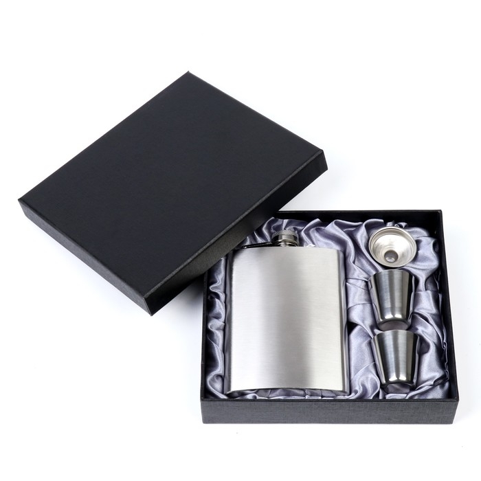 Подарочный набор 4 в 1: Фляжка 240 мл, рюмка 30 мл, воронка, 2.5 x 3.5 см