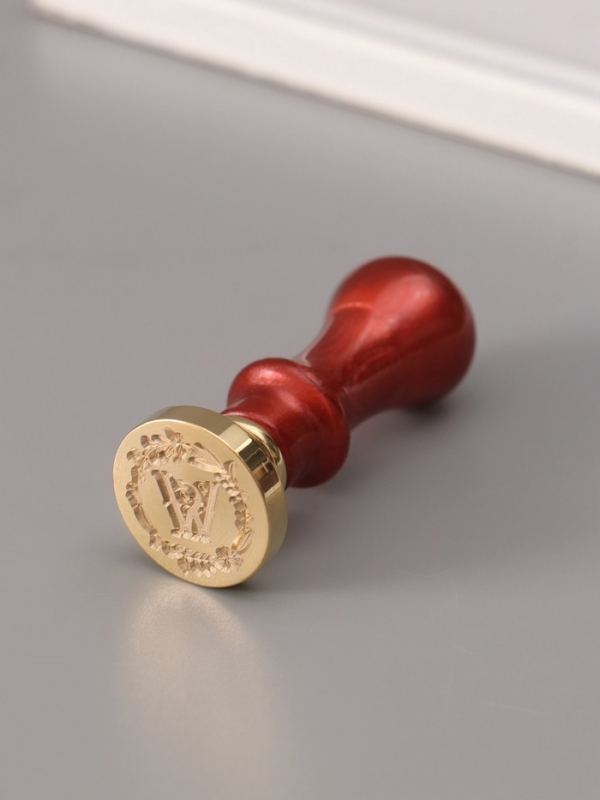 Печать для сургуча с пластиковой ручкой Печать для сургуча с пластиковой ручкой "Венок с буквой W" 2,5х2,5х6,3 см