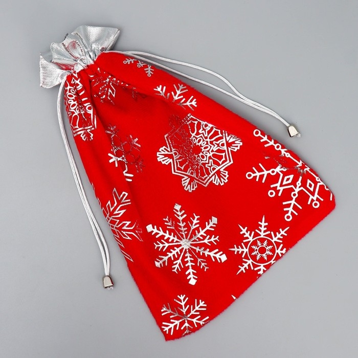 Мешочек подарочный плюш &laquo;Спешу к тебе&raquo;, снежинки, тиснение, 20 х 30 см +/- 1.5 см