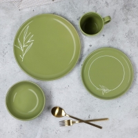 Кружка керамическая Dolce Ceramo &laquo;Олива&raquo;, 450 мл, зелёная