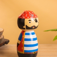 Деревянная кукла кокеши "Одноглазый пират" 9х9х21 см