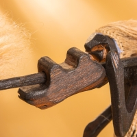 Сувенир &laquo;Аборигены с добычей&raquo;, 27&times;21&times;7 +/- 2 см, дерево