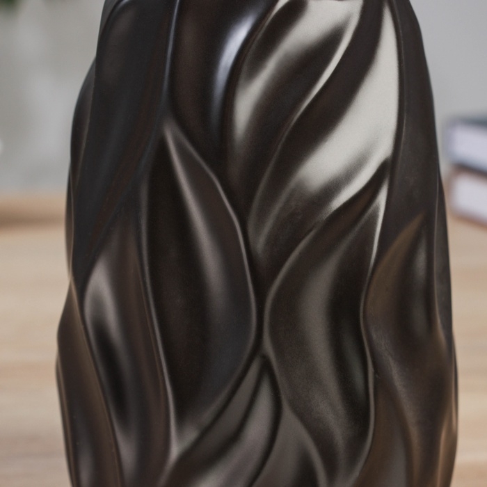 Керамическая ваза декоративная настольная &laquo;Грэйем&raquo;, для цветов, сухоцветов, d-7 см, 17.5&times;10 см, чёрный