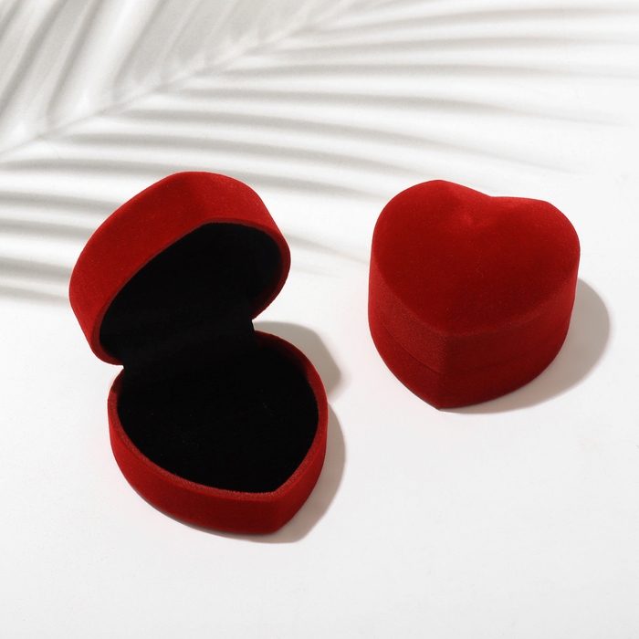 Футляр бархатный под кольцо &laquo;Сердце&raquo; 6&times;6,5&times;4, цвет бордовый, вставка черная