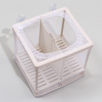 Отсадник малый с перегородкой и пластиковым дном, 14,5 х 16 х 15 см