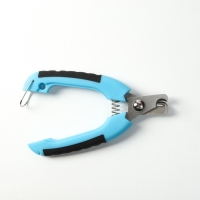 Когтерез боковой малый с закругленными резиновыми ручками,отверстие 8 мм,чёрный с голубым Когтерез боковой малый с закругленными резиновыми ручками,отверстие 8 мм,чёрный с голубым