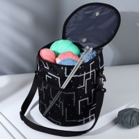 Сумка-футляр «Геометрия», 2 люверса, d = 21 × 23 см, цвет разноцветный Сумка-футляр «Геометрия», 2 люверса, d = 21 × 23 см, цвет разноцветный