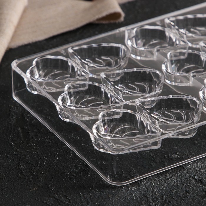 Форма для конфет и шоколада KONFINETTA &laquo;Листочки&raquo;, 27,5&times;13,5&times;2,5 см, 21 ячейка 4&times;3&times;0,8 см, цвет прозрачный