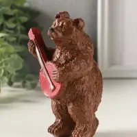 Статуэтка "Медведь с домрой" 11х7 см, коричневый