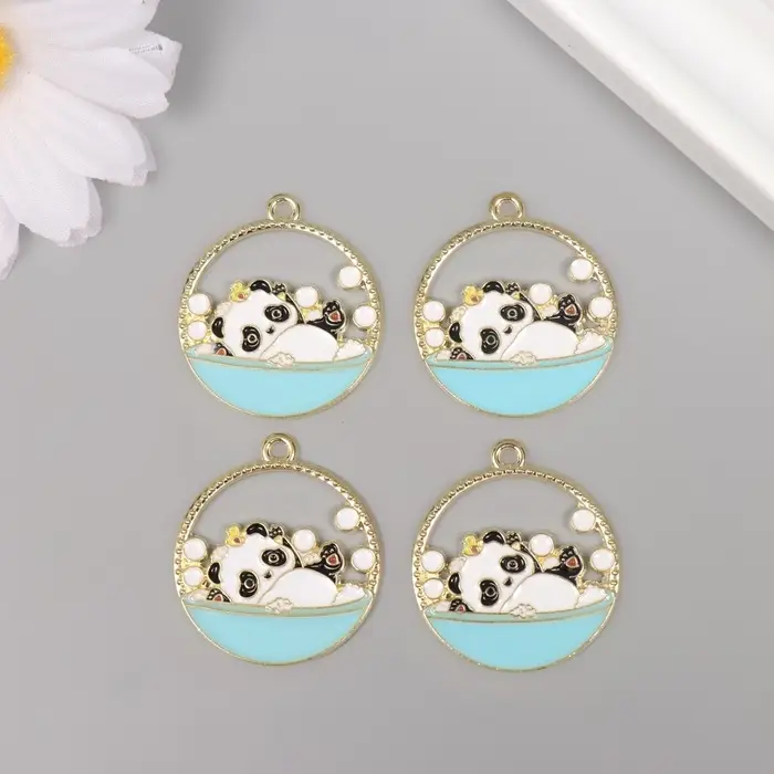 Декор для творчества металл, эмаль "Пандочка в ванной" 2,8х2,5 см