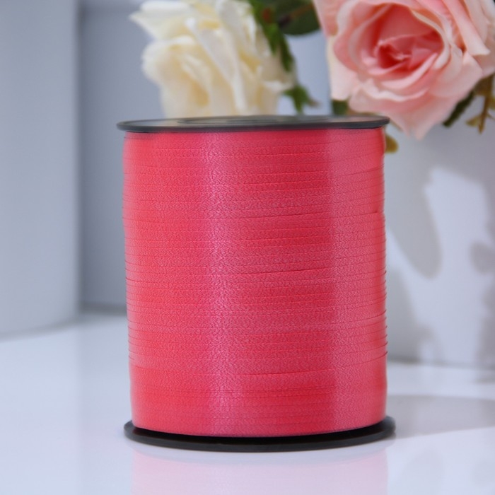 Лента для декора и подарков 0,5 см х 500 м, красная Лента для декора и подарков 0,5 см х 500 м, красная