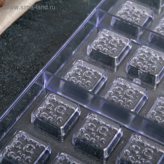 Форма для конфет и шоколада KONFINETTA &laquo;Пористый шоколад&raquo;, 33&times;16,5&times;2,5 см, 18 ячеек 3&times;3&times;1 см, цвет прозрачный