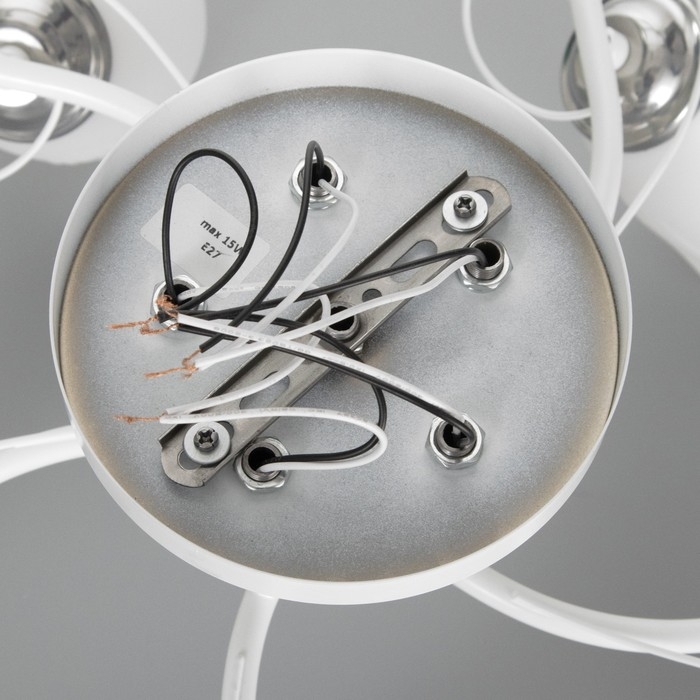 Люстра "Николь" 5х15Вт Е27 белый BayerLux