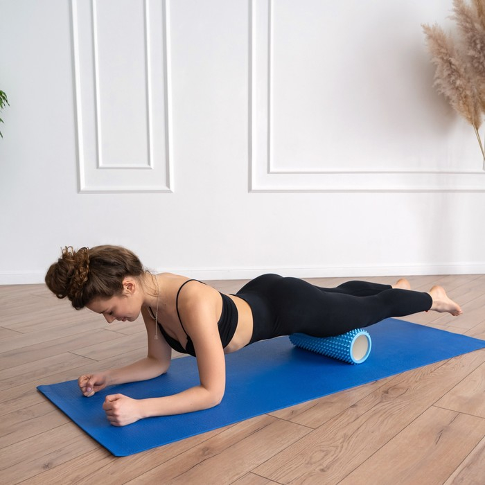 Ролик массажный Sangh, 33х12 см, цвет светло-голубой Ролик массажный Sangh, 33х12 см, цвет светло-голубой