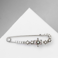 Булавка &laquo;Цветок&raquo; россыпь цветов, 7,3 см, цвет бело-радужный в серебре