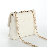 Сумка-мессенджер на клапане, цвет белый Сумка-мессенджер на клапане, цвет белый