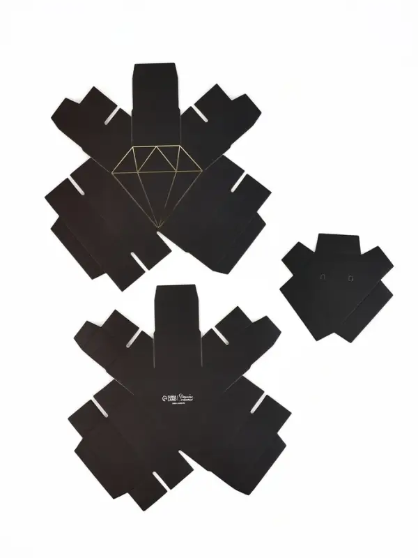 Коробка подарочная под бижутерию &laquo;Чёрная, тиснение&raquo;, 10 х 9 х 3.5 см