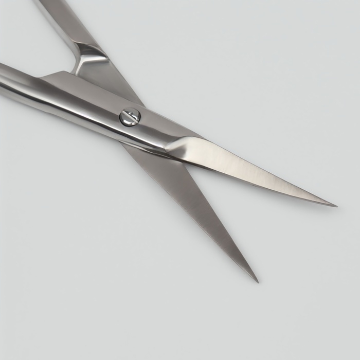 Ножницы маникюрные, для кутикулы, загнутые, узкие, 10 см, на блистере, цвет матовый серебристый, 052 Ножницы маникюрные, для кутикулы, загнутые, узкие, 10 см, на блистере, цвет матовый серебристый, 052