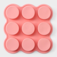 Форма для выпечки Доляна &laquo;Круг&raquo;, 15,5&times;15,5&times;2 см, 9 ячеек (d=3,8 см), цвет розовый