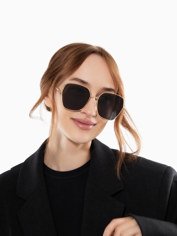 Очки солнцезащитные uv 400, дужка 14 см, ширина 13.1 см, линза 5.6 х 5.7 см Очки солнцезащитные uv 400, дужка 14 см, ширина 13.1 см, линза 5.6 х 5.7 см