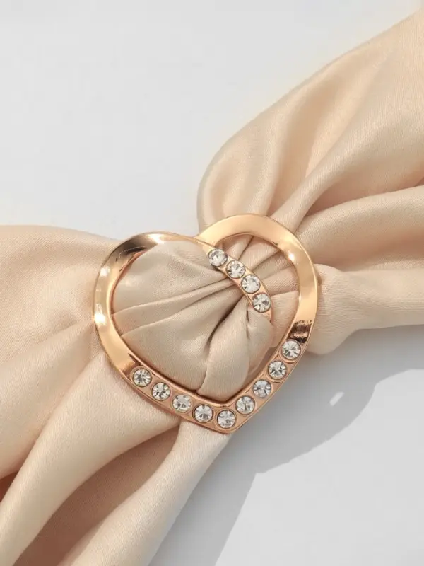 Муфта для платка &laquo;Сердце&raquo; линейное, цвет белый в золоте