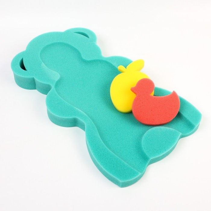 Подкладка для купания макси &laquo;Мишка&raquo;, цвет зеленый, 55х30х6см