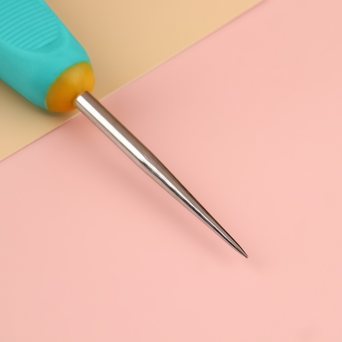 Шило швейное, d = 1,6 мм, 13,5 × 3 см Шило швейное, d = 1,6 мм, 13,5 × 3 см