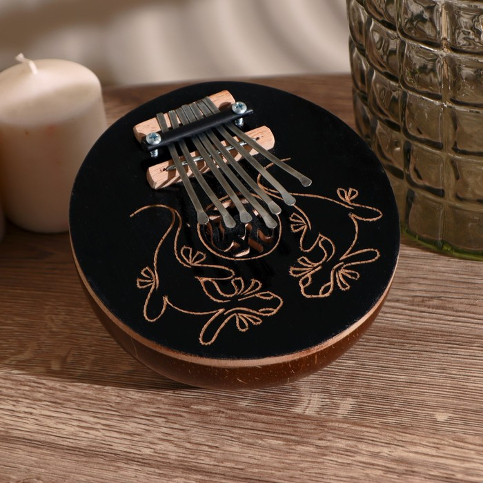 Сувенирный музыкальный инструмент Сувенирный музыкальный инструмент "Калимба узор" круглая 7х14х14 см