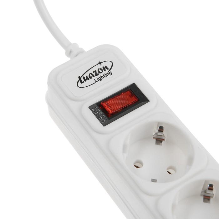 Сетевой фильтр Luazon Lighting, 5 розеток, 0.5 м, 2200 Вт, 3 х 0.75 мм2, 10 A, 220 В, белый