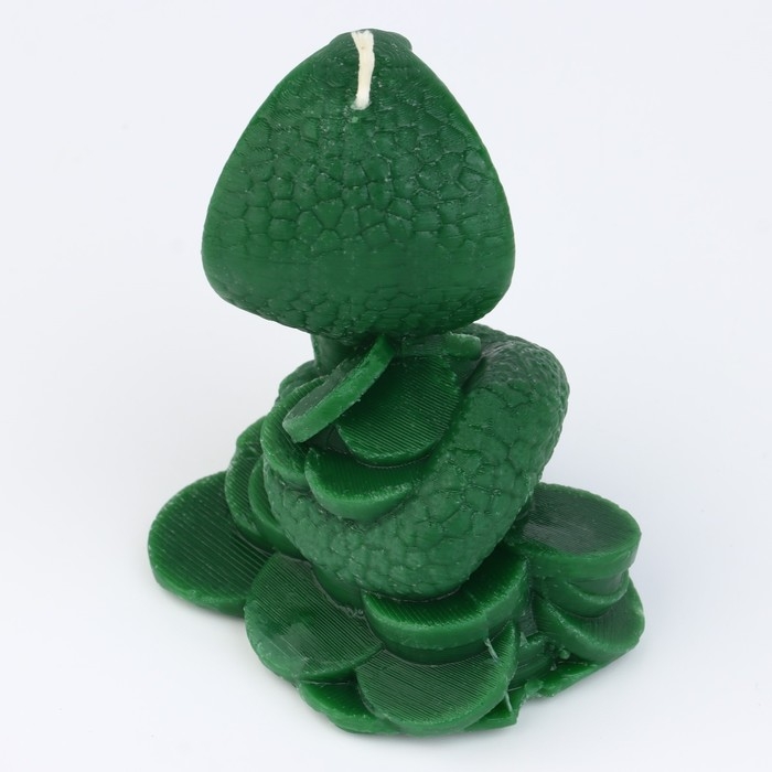 Новогодняя свеча интерьерная &laquo;Новый год: Змея на монетках&raquo;, зелёная, 78 х 61 х 52