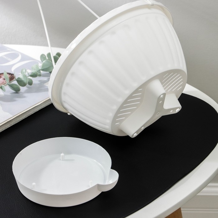 Кашпо уличное для цветов Альтернатива &laquo;Мирабель&raquo;, 2.5 л, подвесное, с прикорневым поливом, пластик, белое