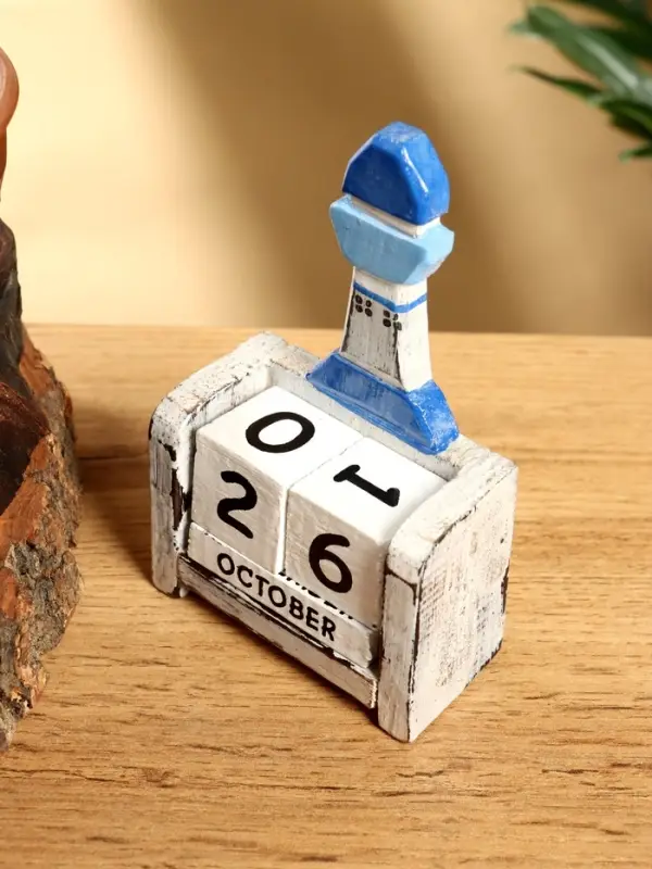 Календарь настольный &laquo;Маяк&raquo;, 7&times;4&times;11 см, дерево, бело-синий