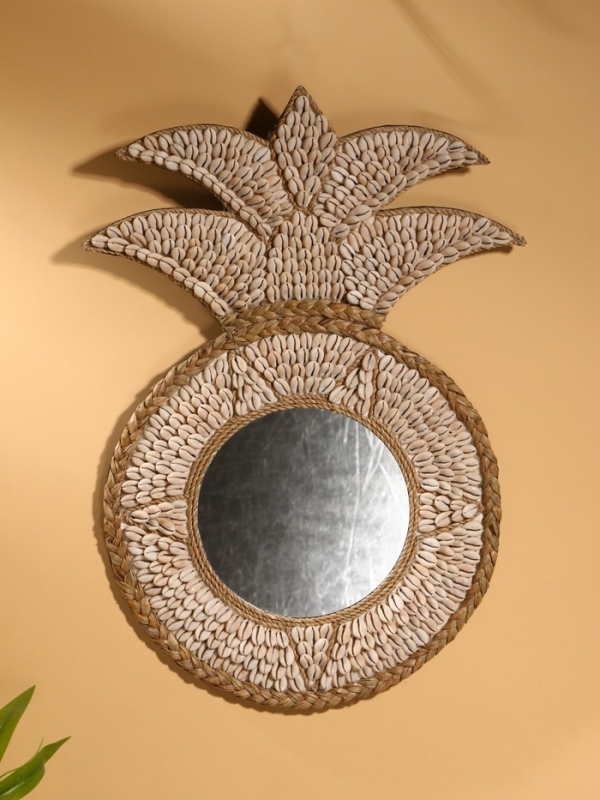 Зеркало настенное 32х50 см (декорировано ракушкой) Зеркало настенное 32х50 см (декорировано ракушкой)