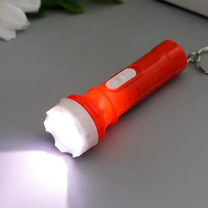 Фонарик брелок для ключей на кольце &laquo;Дорожный&raquo;, светит, 6.3&times;2.3&times;2.3 см, МИКС