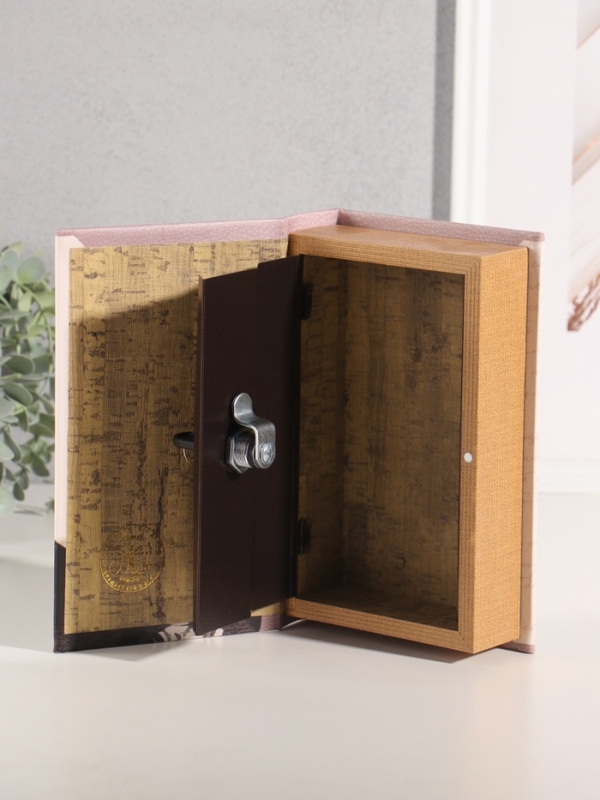 Сейф-книга дерево кожзам "Иоганн Гёте. Фауст" 21х13х5 см