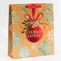Пакет подарочный новогодний ламинированный &laquo;Венок&raquo;, M 26 х 30 х 9 см